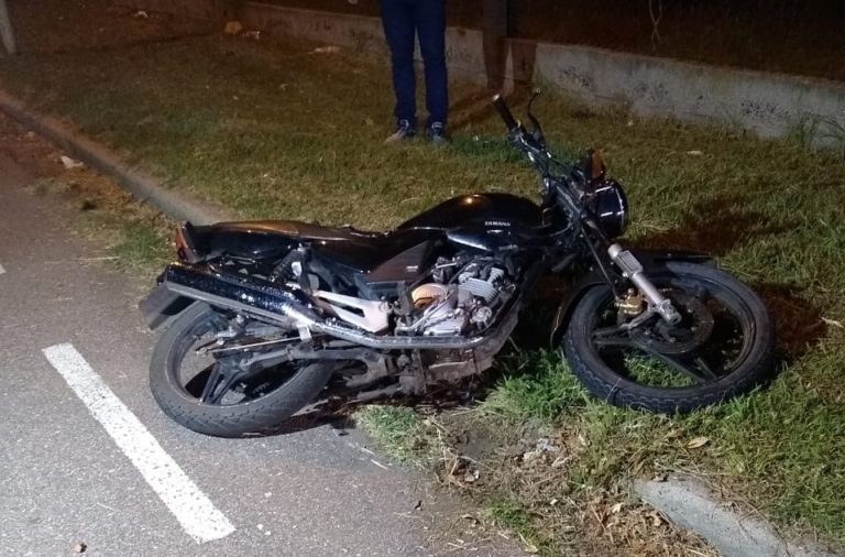 Se cayó de su moto y terminó hospitalizado