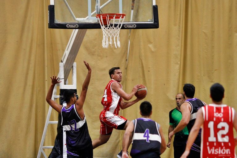 Básquet provincial: El clásico local quedó en manos de Sportivo Independiente