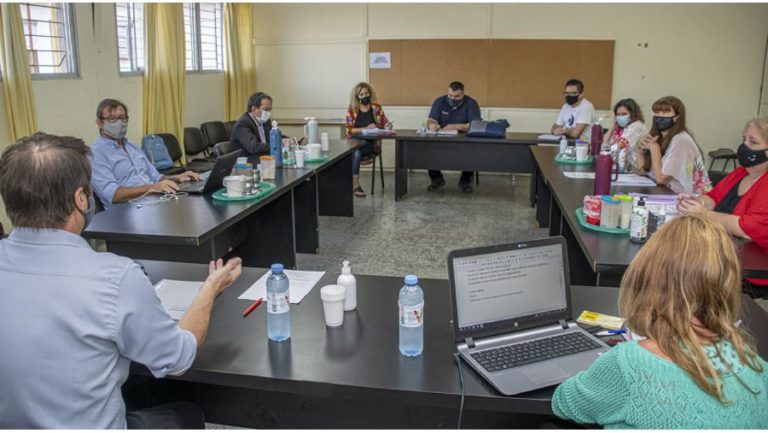 La Pampa: Educación junto a los gremios analizan el regreso de Educación Física y los protocolos para colegios con internados