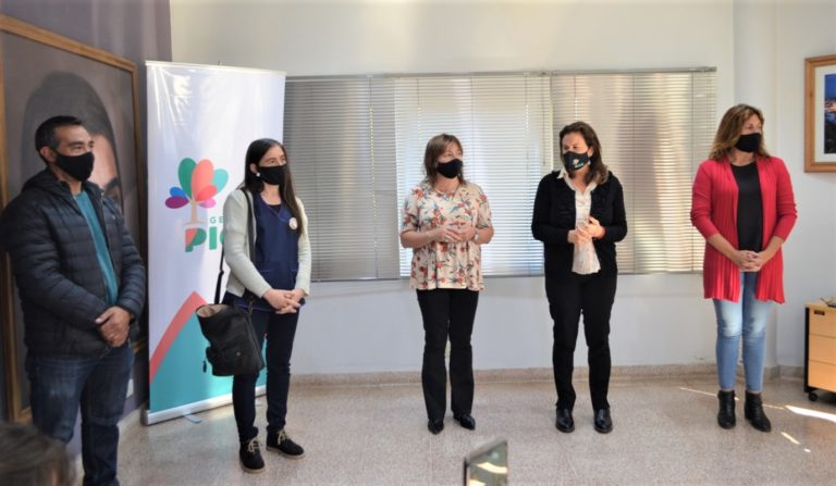 Entregaron más de medio millón de pesos a 3 instituciones de General Pico para diferentes proyectos de economía social