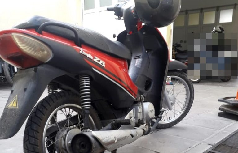 En pocas horas recuperaron una moto que robaron dos adolescentes de 14 y 15 años