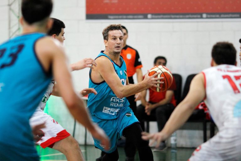 Federal de Básquet: En un final dramático Juventud Unida de Alpachiri se quedó con la victoria ante Ferro de Pico