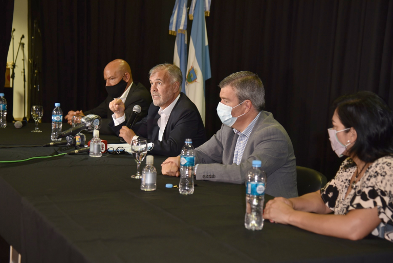 Se anunciaron aumentos en becas para la mejora de jardines de infantes y la implementación del derecho al juego como política de Estado