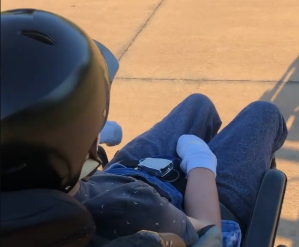 ¡Continúan las buenas noticias para la familia Heguy!: Luego de semanas Pedrito dio su primer paseo junto a su papá