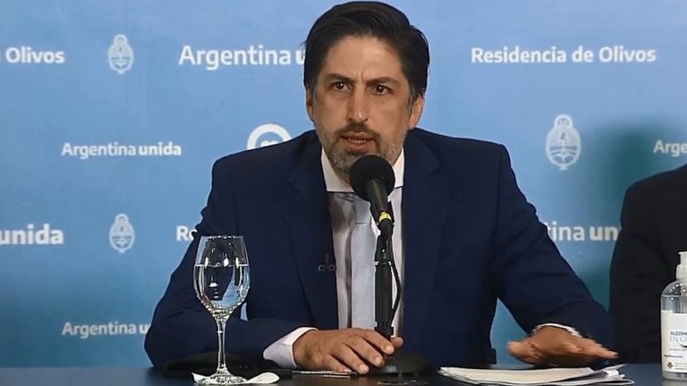 Trotta: “La escuela es un espacio de bajo riesgo” para contagios de coronavirus