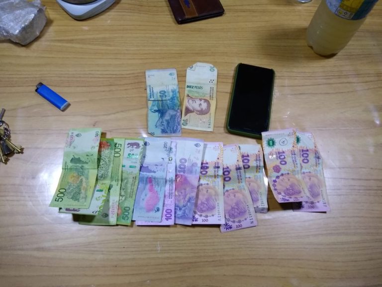 Detuvieron a dos personas y secuestraron drogas tras varios operativos en General Acha y Santa Rosa
