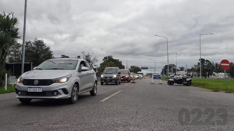 Unos 2.500 autos por hora circulan por la Autovía 2 con destino a la Costa