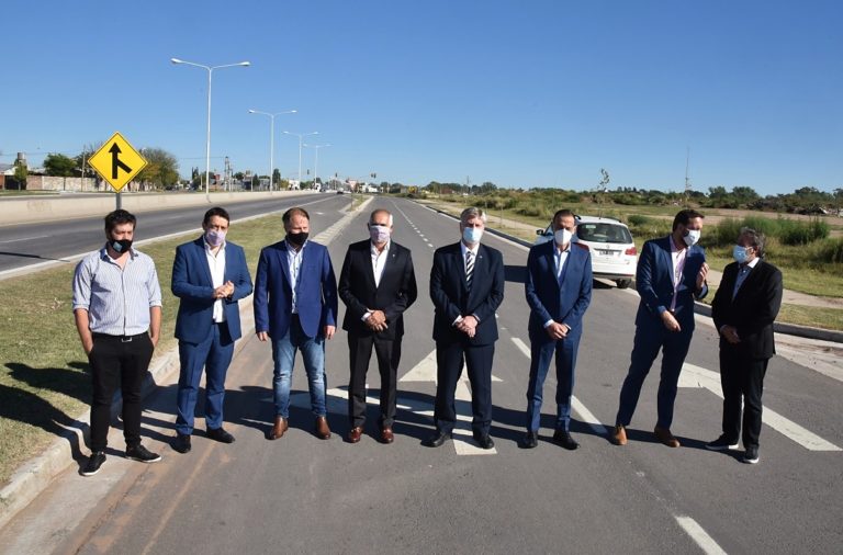 Ziliotto firmó cuatro convenios de repavimentación e iluminación en varias rutas: Invertirán más de $4.700 millones en obras para La Pampa