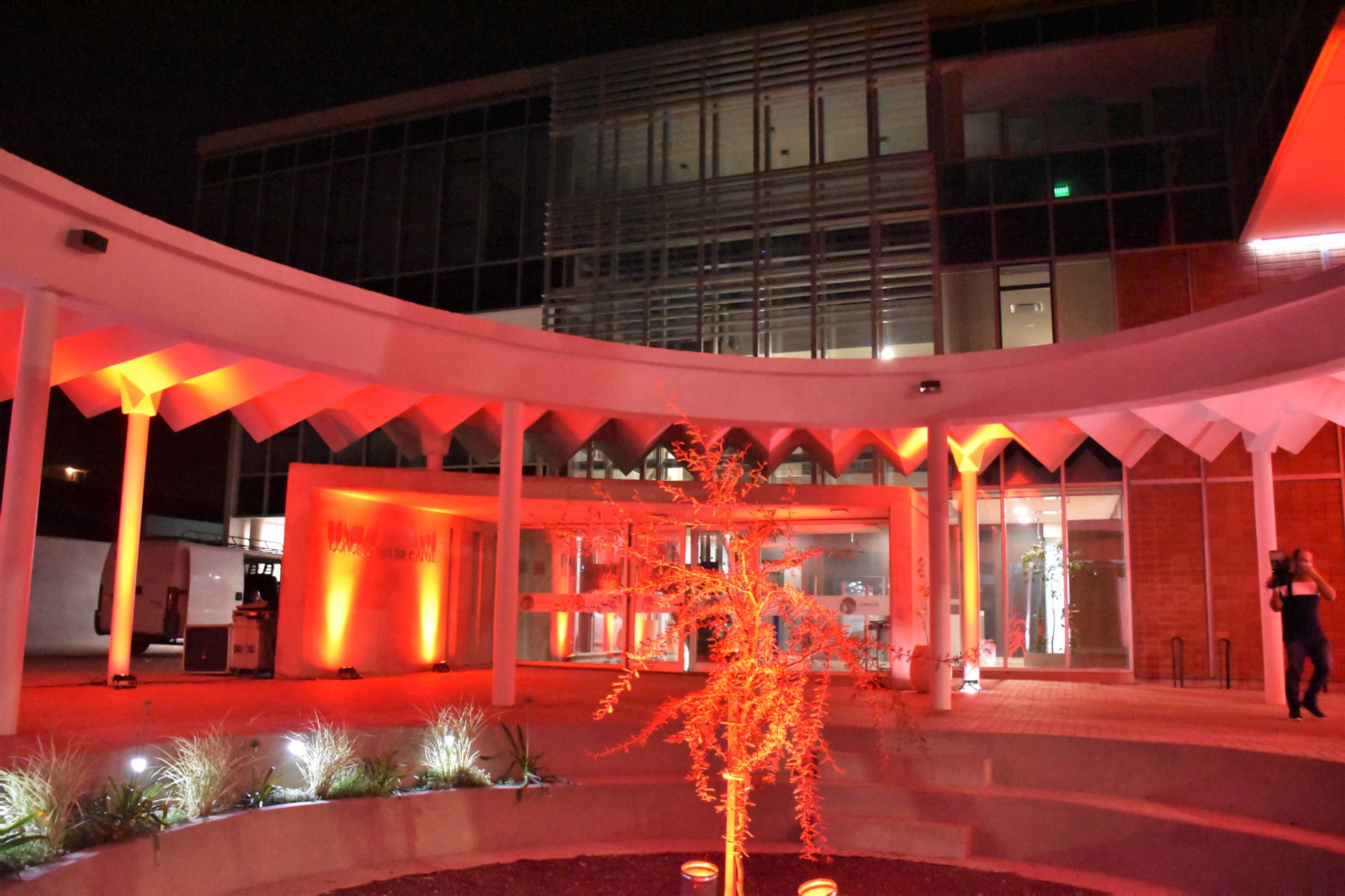 El Concejo Deliberante se iluminó de rojo por el Día Mundial de la Hemofilia