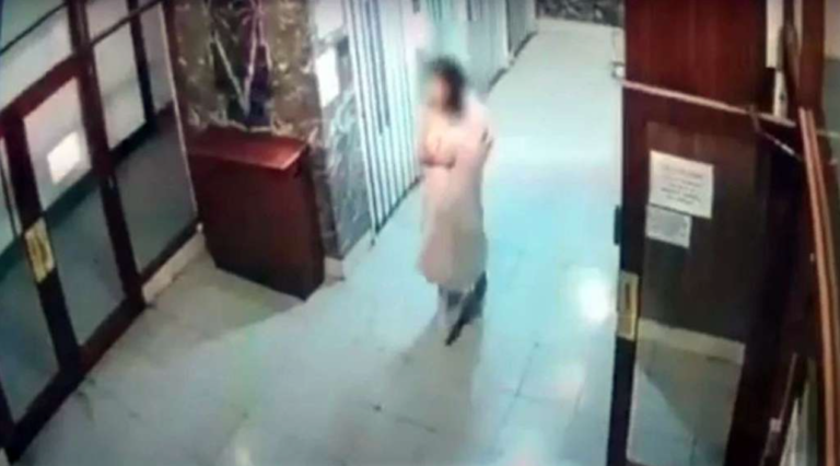 Mar del Plata: encontraron en la calle, desnuda y en shock a una adolescente abusada por su mamá y su padrastro