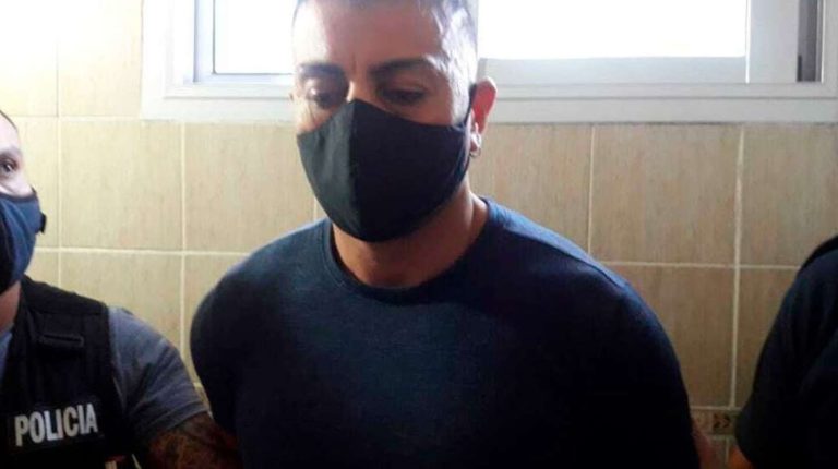 “Quedó desfigurado”: el femicida de Analía Maldonado fue atacado por otros presos en la comisaría