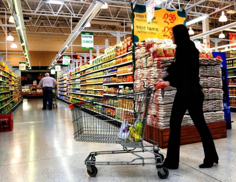 El índice de precios al consumidor subió 4,8% en marzo