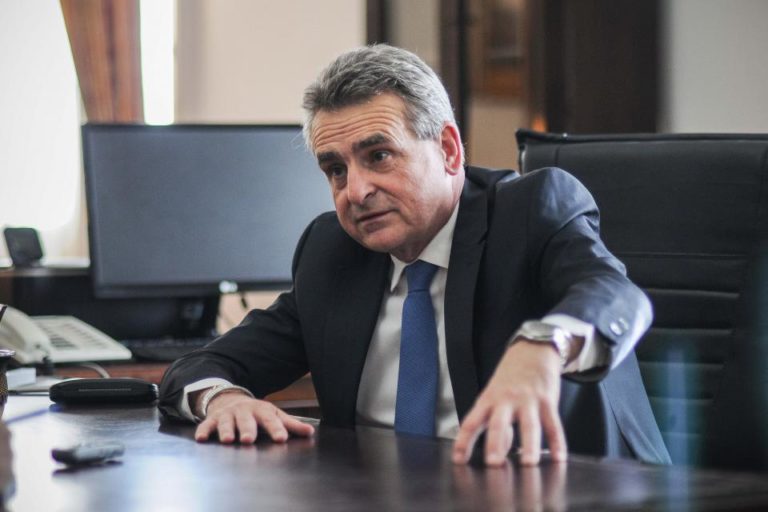 El ministro de Defensa, Agustín Rossi, visitará mañana La Pampa y reunirá con Ziliotto
