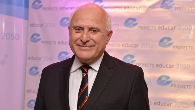 Se agravó el cuadro de Coronavirus de Miguel Lifschitz: Está en coma farmacológico conectado a un respirador