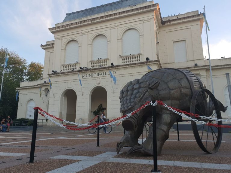 ¿Ya te sacaste la foto con la obra «Pichikun» que hay en General Pico?