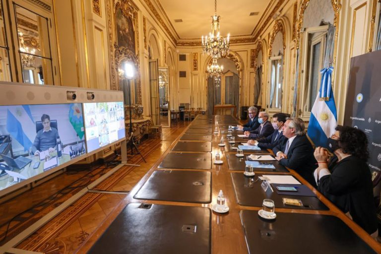 El Presidente está reunido por videoconferencia con Ziliotto, otros 10 gobernadores y el jefe de Gobierno porteño