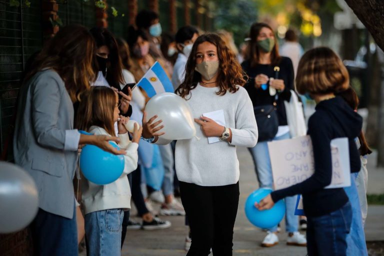 Denunciaron a los camaristas que aprobaron la presencialidad en las escuelas de CABA