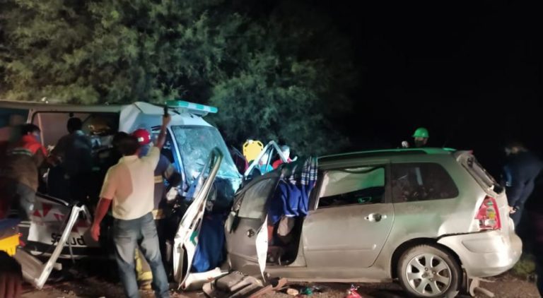 La Rioja: murieron 9 personas en un choque entre un auto y una ambulancia; tres víctimas eran menores de edad