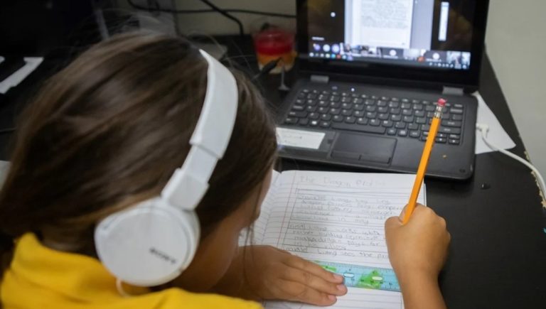 Cierre de escuelas: el 66% de los chicos de 10 años no pueden leer y comprender un texto