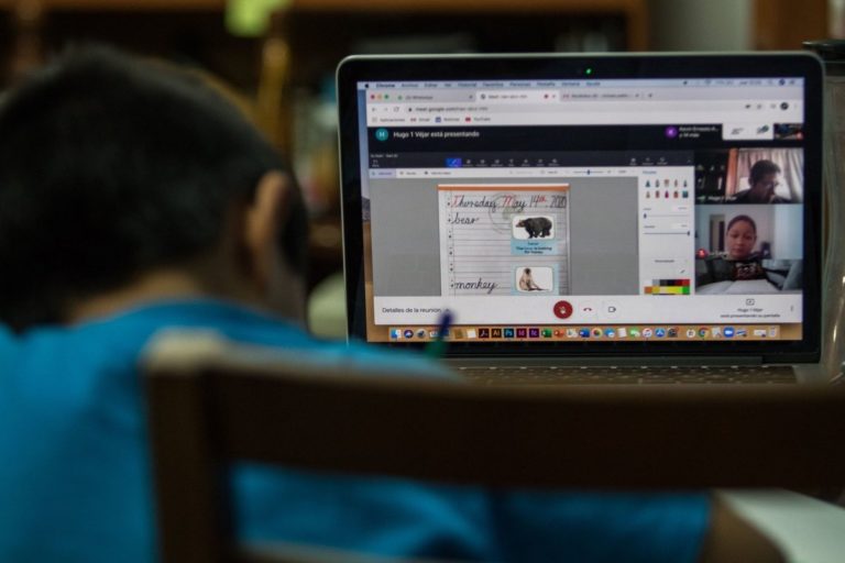 En medio del conflicto por las clases, el 67% de los argentinos piensa que los chicos no aprenden a distancia