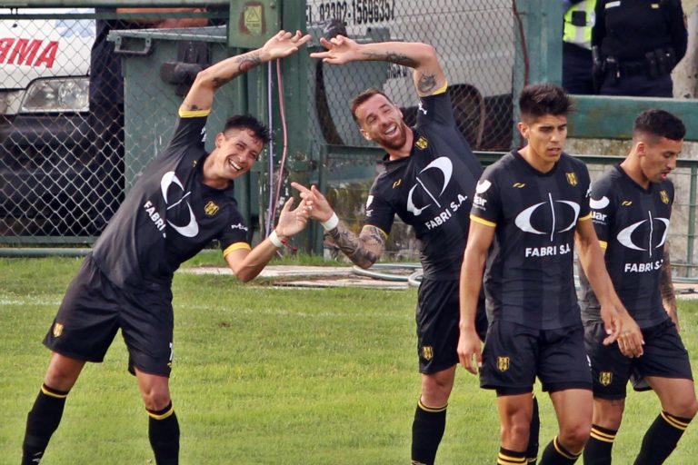 Federal “A”: Ferro la pasó muy mal y cayó por goleada frente a Deportivo Madryn