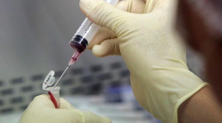Un estudio advierte que el coronavirus se siente “particularmente atraído” por el grupo sanguíneo A