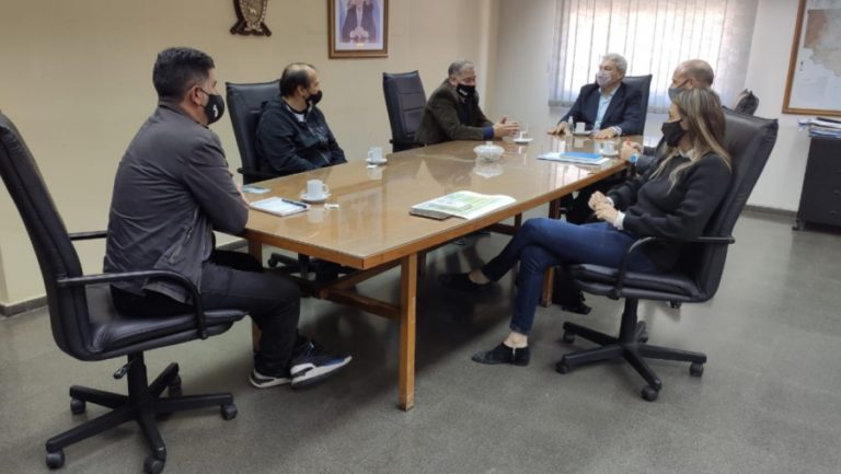 El presidente del IPAV se reunió con arquitectos para avanzar en la contratación profesional