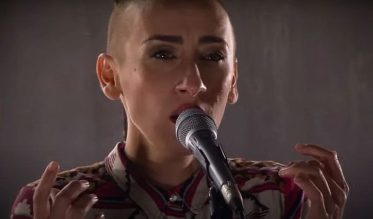 Santa Fe: cambiaron la letra al Himno para apoyar la lucha feminista