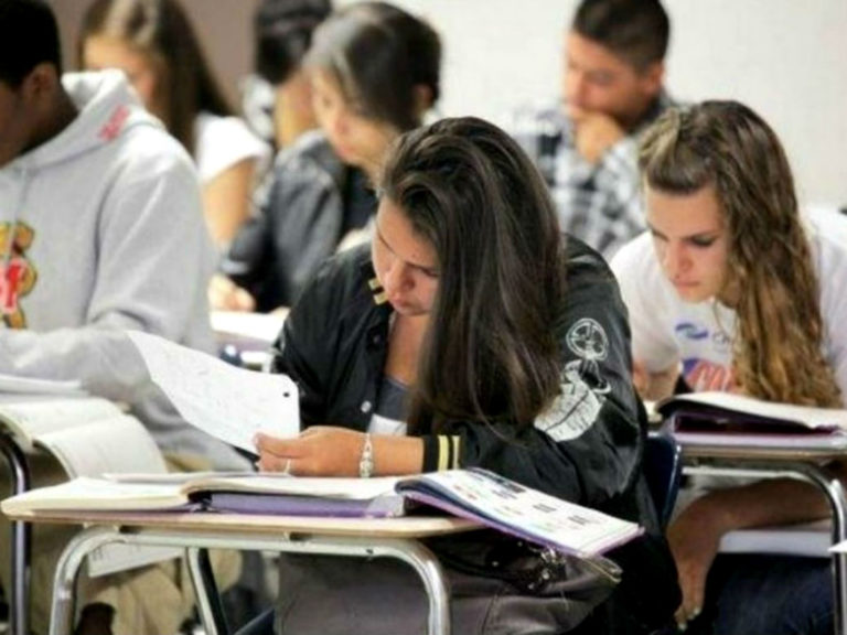 Depositarán importe extra de Becas Provinciales