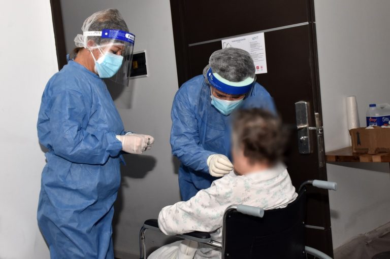 Desde Salud controlan diariamente a personas aisladas en hoteles de La Pampa: “Se atienden 250 pacientes sólo en Santa Rosa”