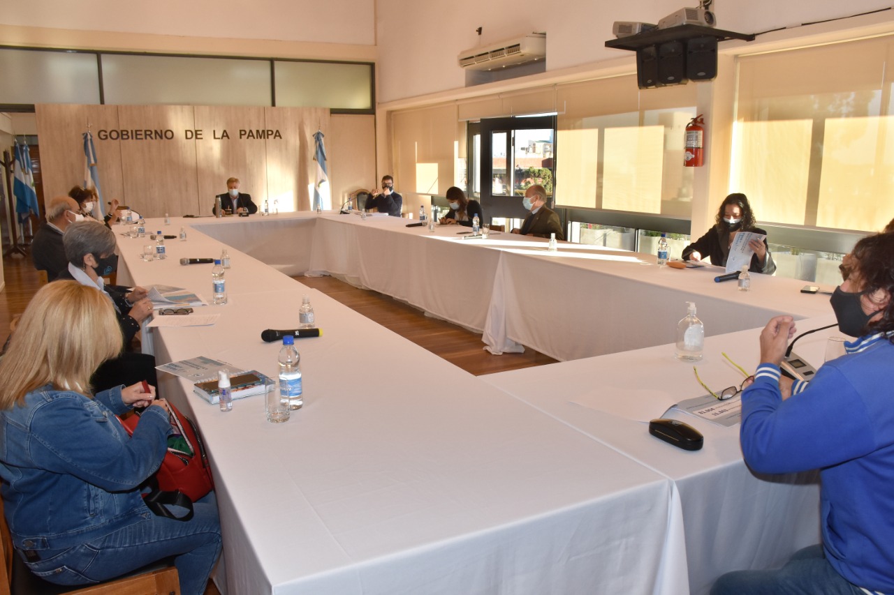 Lilia López tras la reunión con Ziliotto reforzó la idea de continuar con «un análisis focalizado, localizado de las realidades en algunas lugares de la provincia» como Santa Rosa y General Pico