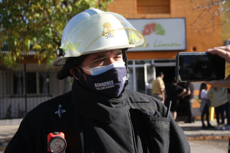 Incendio en una pastelería: “Habría sido una olla sobre una hornalla a medio apagar lo que generó todo” informó el Jefe de Bomberos