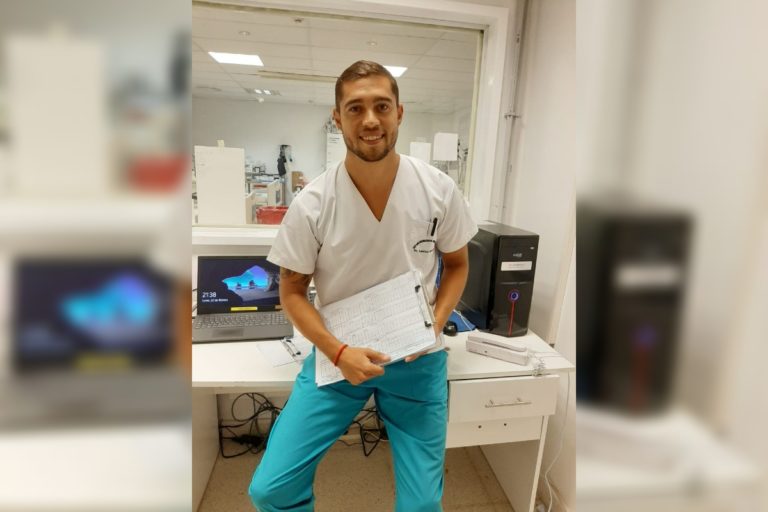 Ser enfermero en tiempos de pandemia | “Tenés respiradores, tenés insumos, tenés todo… pero el recurso humano ya está agotado”