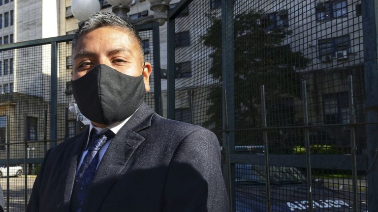 Juicio al policía Chocobar: la Fiscalía pidió tres años de prisión por matar al ladrón y la querella, perpetua