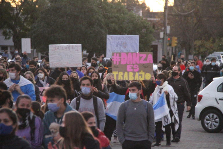 Las escuelas de danza de General Pico piden respuestas para poder abrir: “no se puede seguir así, no estamos trabajando dignamente”