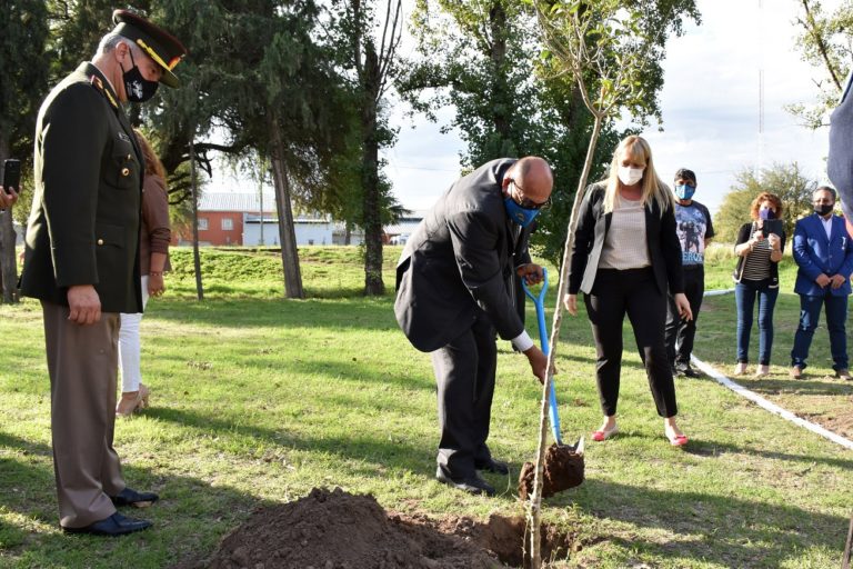 Se conmemoró en Santa Rosa un nuevo aniversario del hundimiento del Crucero General Belgrano