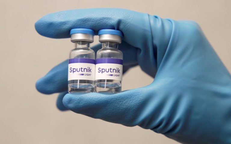 Afirman que la Sputnik Light tiene una efectividad del 70% contra la variante Delta