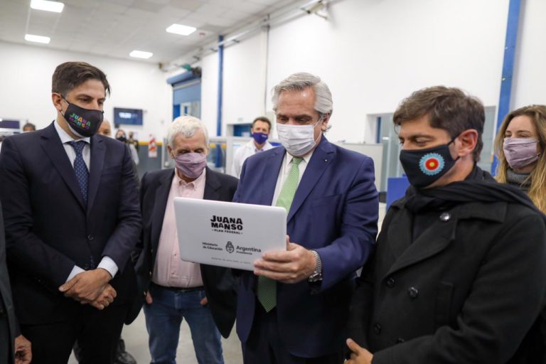 Lanzamiento del Plan federal Juana Manso: Fernández anunció la entrega de netbooks a estudiantes “Nuestro deber es que todas las chicas y chicos tengan acceso a la educación”