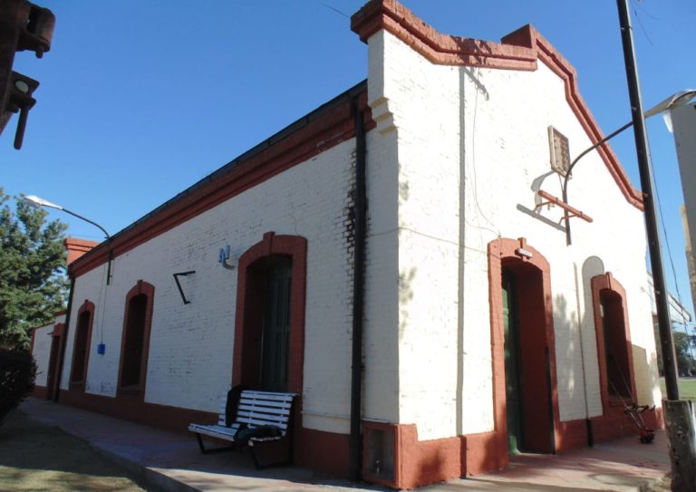 El intendente de Caleufú se refirió a la polémica que se generó por la obra en la estación ferroviaria: “Es un tema meramente político, no hemos salido de lo normal en nada”