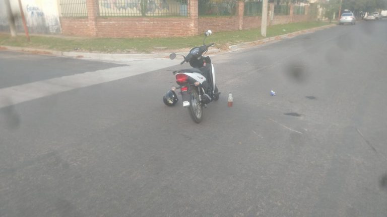 Choque entre motos en calle 25 y 12: Uno se dio a la fuga y el otro terminó hospitalizado
