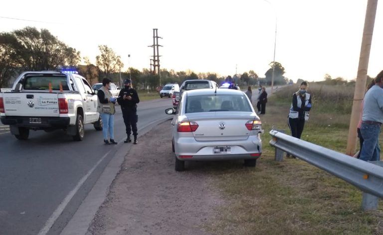 Choque en Avenida Brunengo llegando a la rotonda “Perón”: Una mujer fue trasladada al Hospital