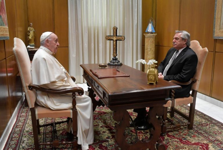 El papa Francisco recibió a Alberto Fernández
