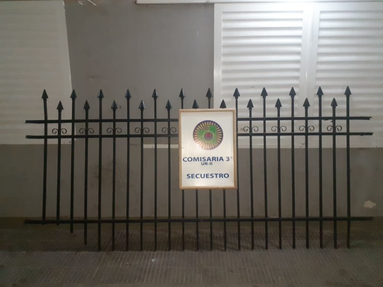 General Pico: robó la reja en una vivienda, la publicó en internet para vender y la policía lo atrapó