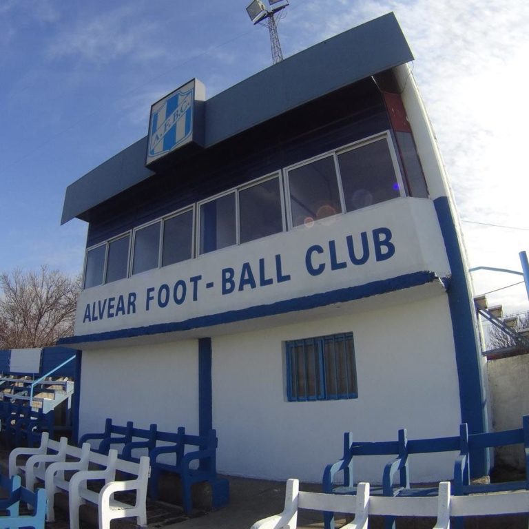 Suspensión de la liga: “Tenemos la postura de continuar jugando asi lo tengamos que hacer sin público y sin el apoyo económico, pero la realidad de todos los clubes no es la misma”, aseguró el presidente de Alvear Fútbol