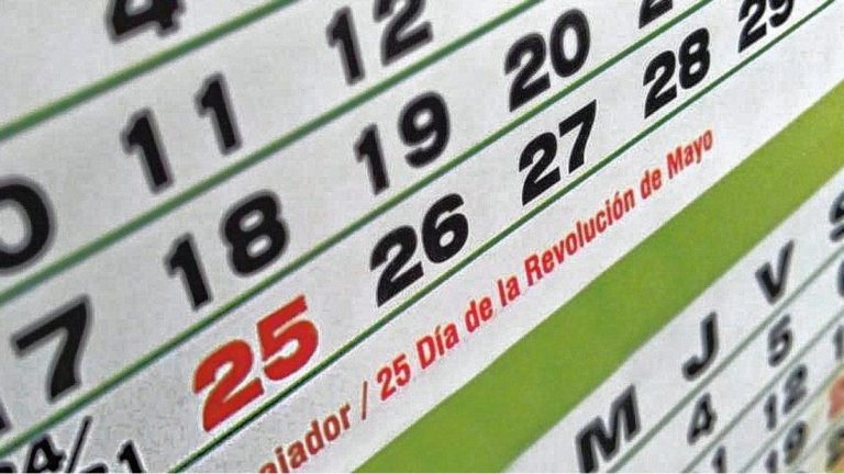 El Gobierno suspenderá el feriado puente del 24 de mayo