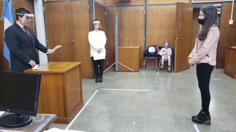 Incorporación laboral de personas con discapacidad: asumió una nueva escribiente en la justicia piquense