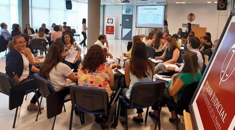 Una encuesta sobre la Ley Micaela en el Poder Judicial de La Pampa reveló que el 83% quiere saber más y que al 62% le sirvió en el ámbito laboral