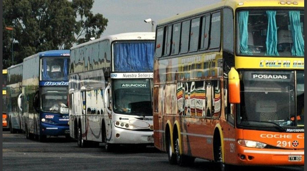 Choferes de corta y media distancia inician a medianoche paro por 48 horas en el interior del país y afecta a La Pampa