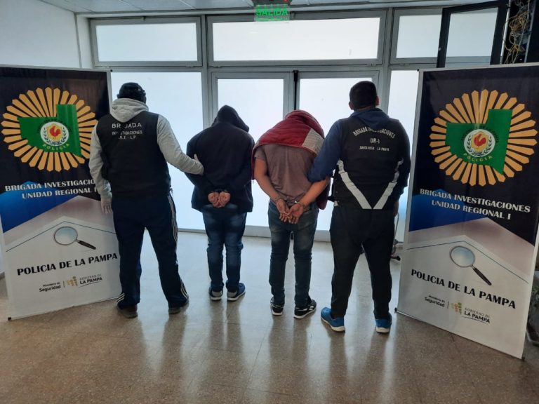 Estafa millonaria en Santa Rosa: Los delincuentes perpetraron el robo manifestando que “el país sería intervenido por Estados Unidos” y le ofrecían a las víctimas “resguardar sus ahorros en un supuesto banco”