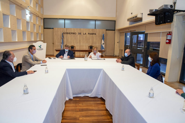 El Tribunal de Cuentas controlará el sistema de vacunación COVID en La Pampa